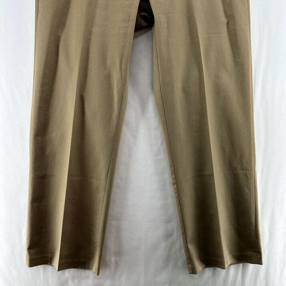 Haggar Pants Mens Sz 38x30 Chino Straight Fit Flat Front Twill Cotton Tan Brown - Picture 4 of 10